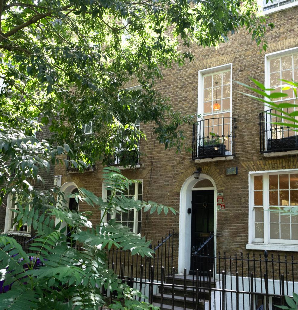 9 Paradise Row, Bethnal Green
