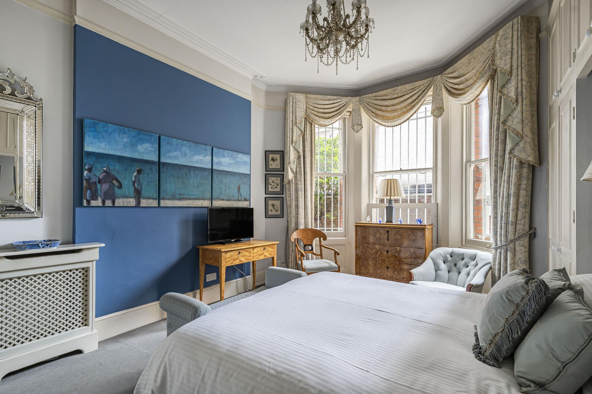 Flat 1 York Mansions interior