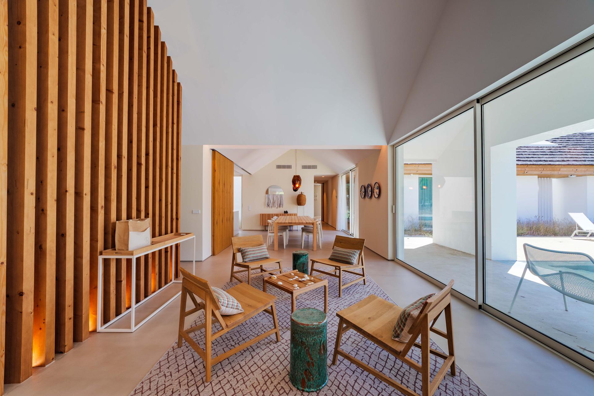 Spatia Comporta Villa – interior and pool